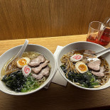 Ikoo Xíng Japanese Noodle Soups