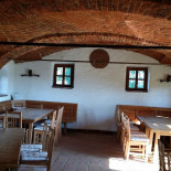 Weingut Buschenschank Tinnauer, Das Weingut Ist Ab Dem 11.jänner Wieder Geöffnet. Der Buschenschank Ab Dem 6. März!