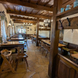 Weingut Heuriger Hermenegild Mang