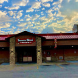 Famous Dave's -b-que