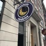Insomnia Cookies