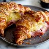 Jambon Et Croissant Suisse