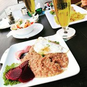 Neue 17