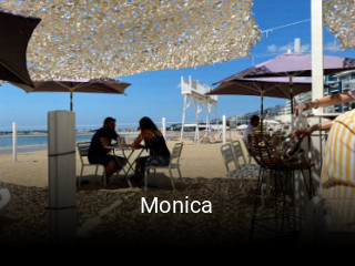 Monica réservation de table